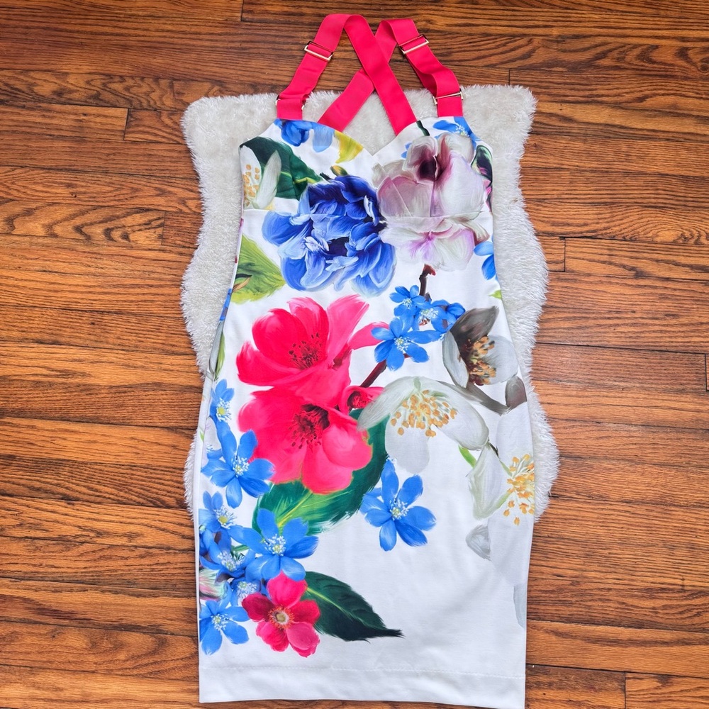 Ted Baker Floral White and Red Sleeveless Sweetheart Bodycon Midi Dress - Picture 3 of 16